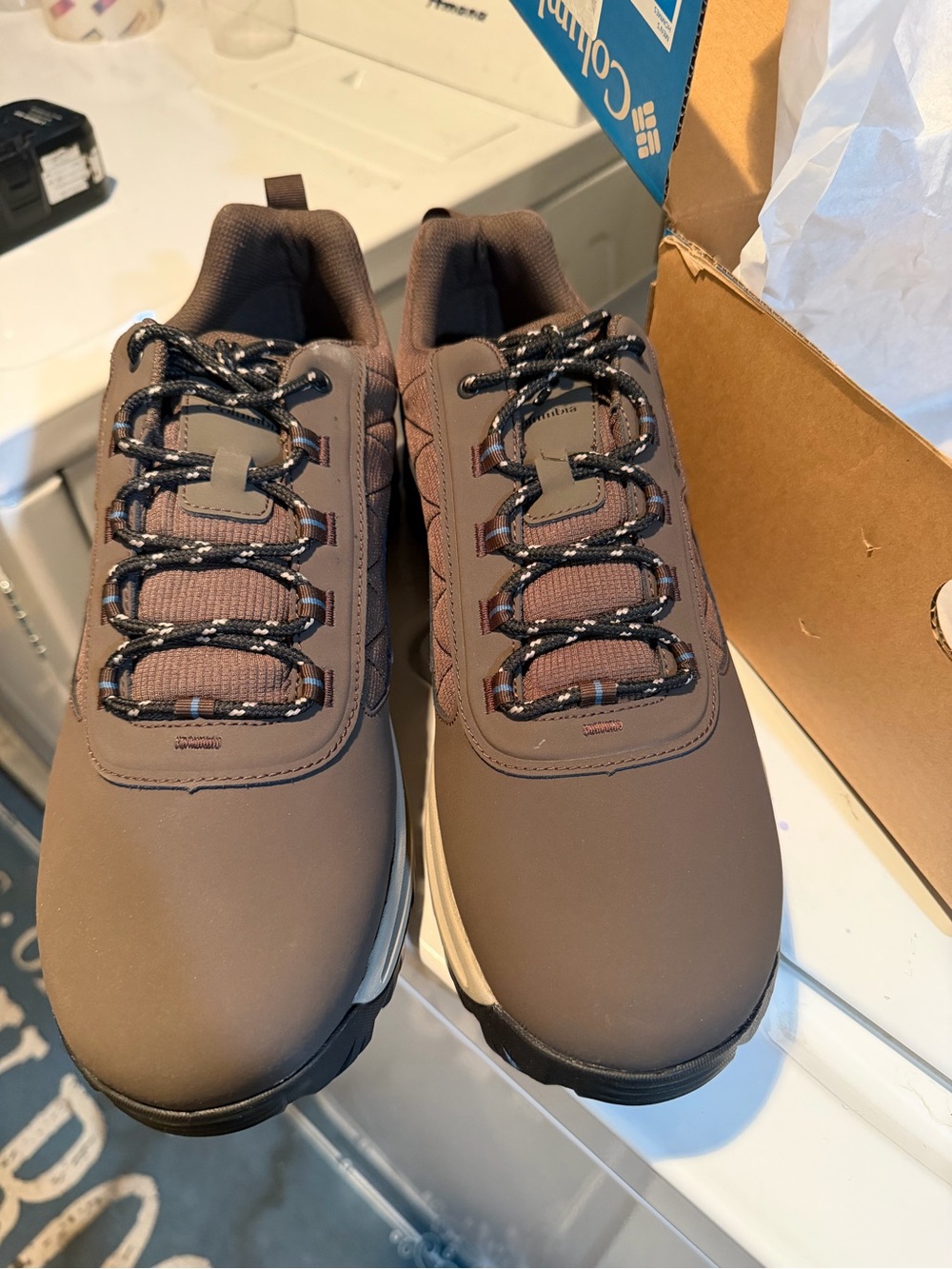 Columbia Men's Brown Athletic Trail Shoes with Patterned Laces waterproof